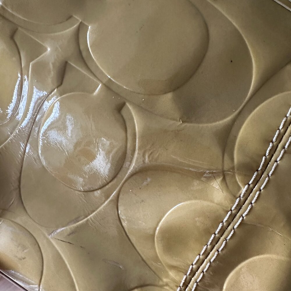 Coach Small Leah Embossed Yellow Patent Leather - Picture 3 of 6